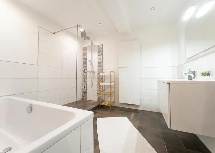 Hof Koehne - Altes - Hund * Schmallenberg